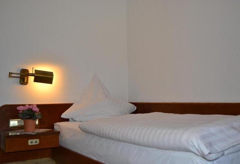 Top Hotel Garni, Modus Hotelbetriebe Gmbh