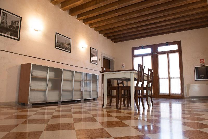 فندق صغير Domus Clugiae