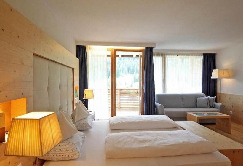 Alpine Hotel Ciasa Lara