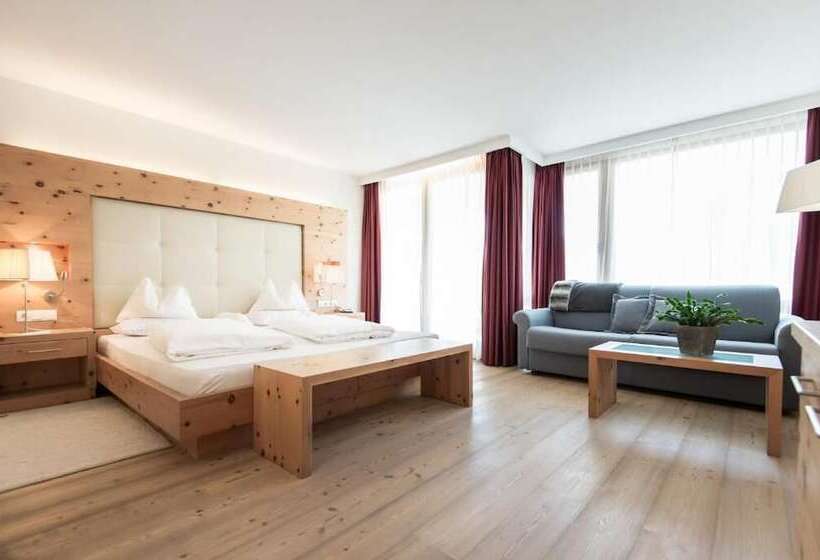 Alpine Hotel Ciasa Lara