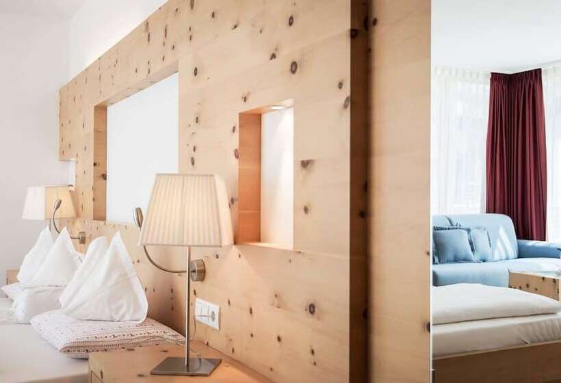 Alpine Hotel Ciasa Lara