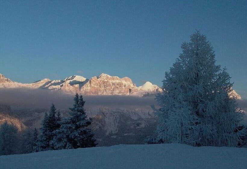 Alpine Hotel Ciasa Lara