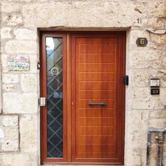 تختخواب و صبحانه Aduepassi