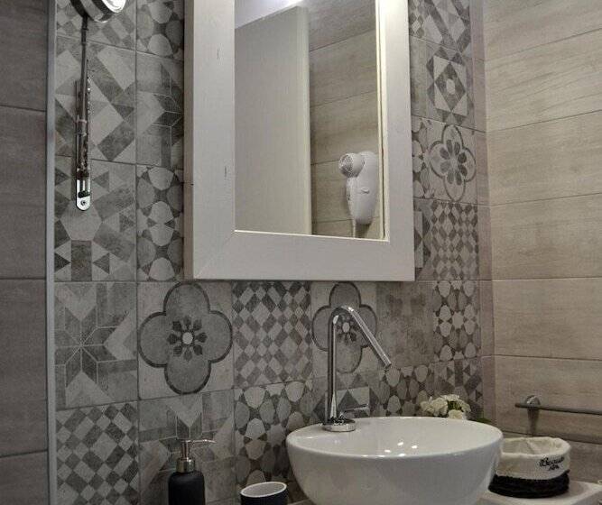 مبيت وإفطار Beatrice Home