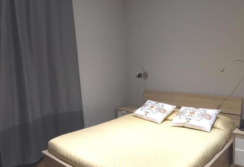 تختخواب و صبحانه Chiossone Suites
