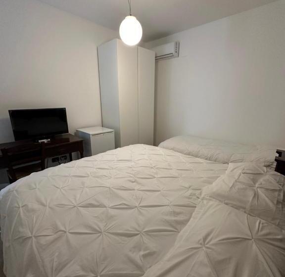 ベッドアンドブレックファースト Crispi 10