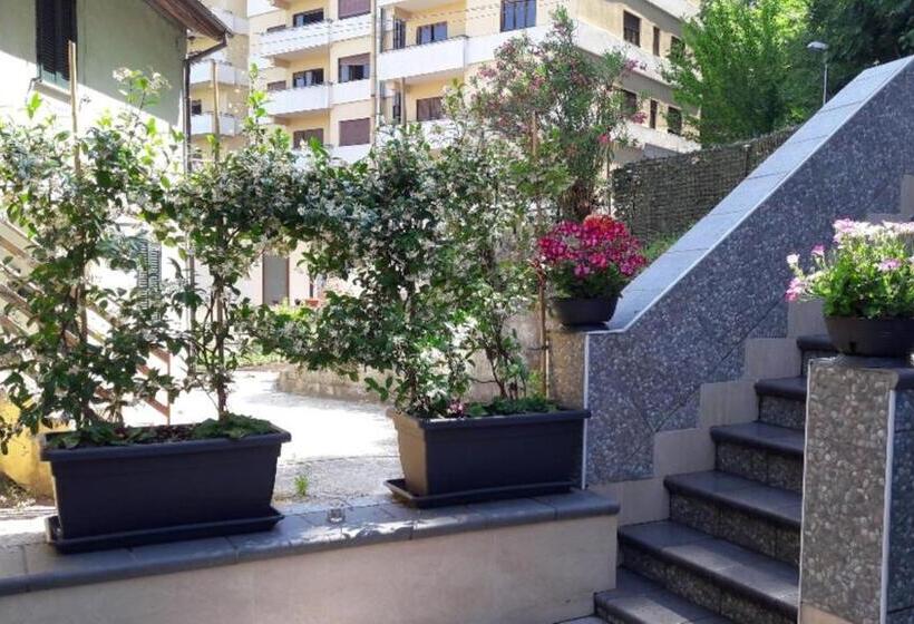 Aamiaismajoitus (B&B) Il Roseto