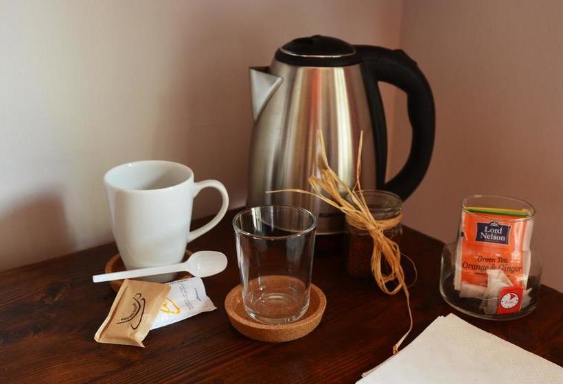 تختخواب و صبحانه M&m