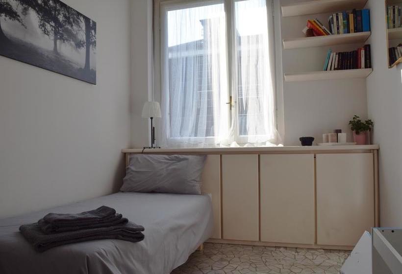 تختخواب و صبحانه M&m