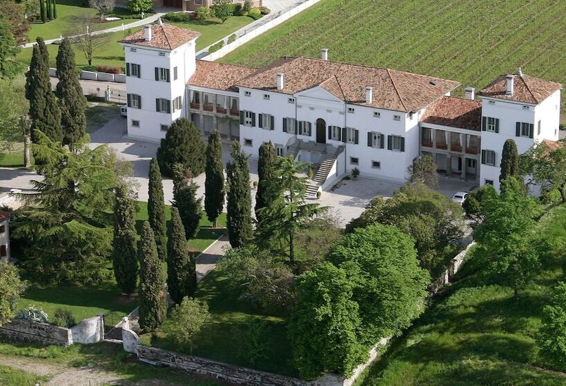 צימר Villa Dragoni