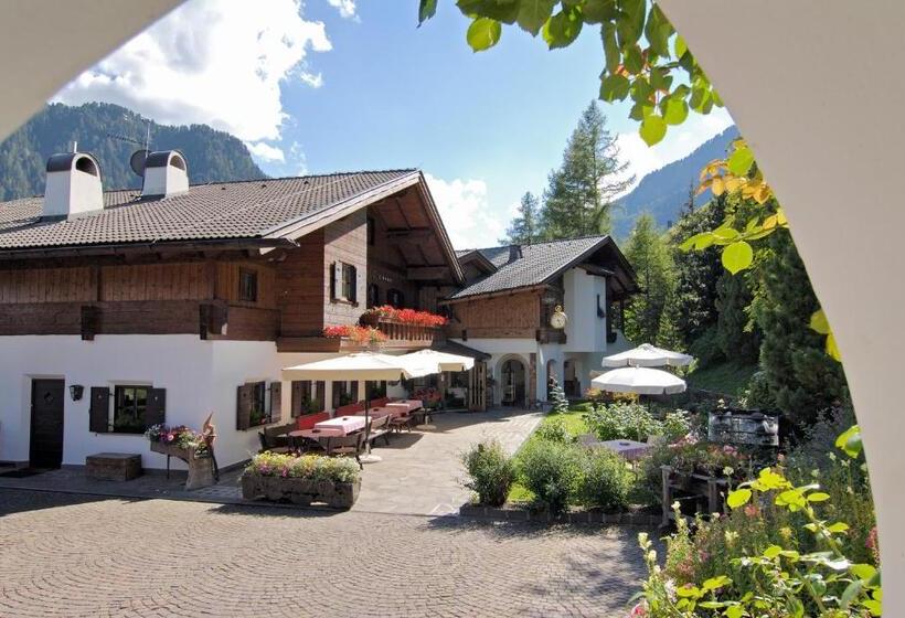 Charmehotel Uhrerhof Deur
