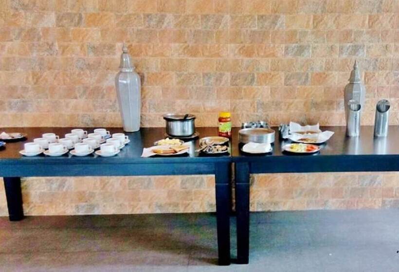 Adhunik Hotel Behror