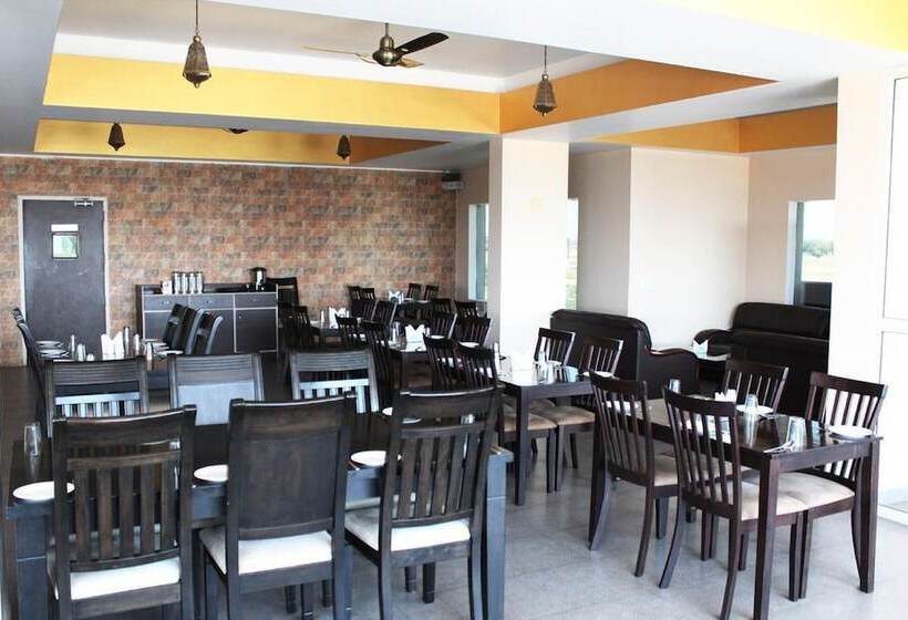 Adhunik Hotel Behror