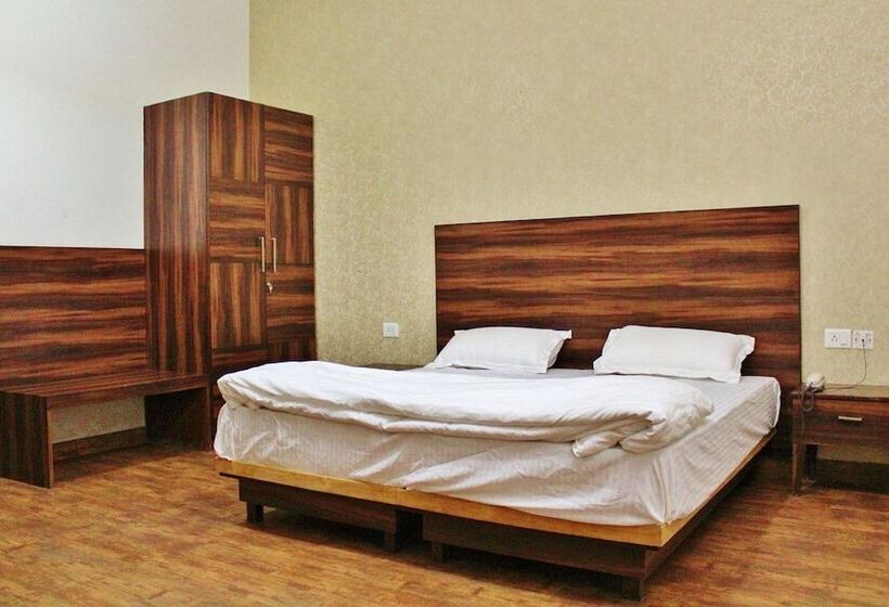 Adhunik Hotel Behror