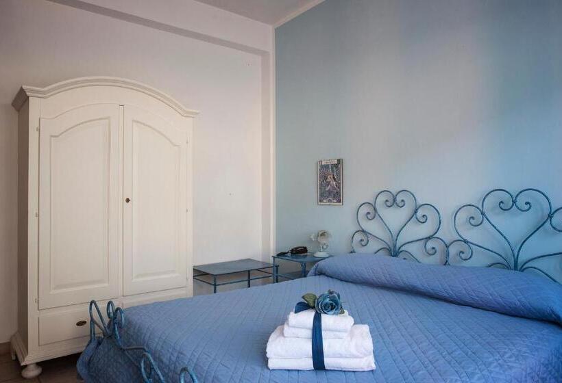 فندق Albergo La Bussola