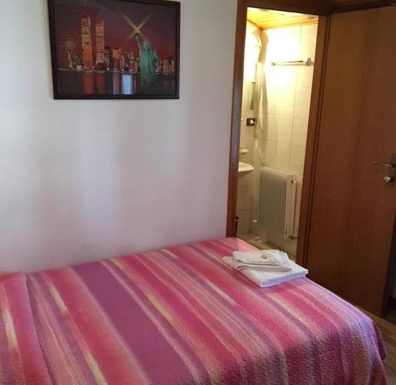 Отель Albergo Meuble Tarandan