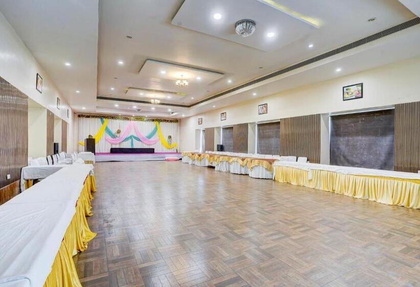 فندق Amrit Manthan