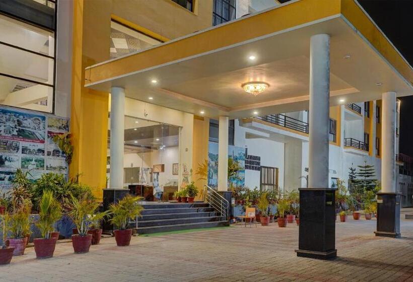 فندق Amrit Manthan