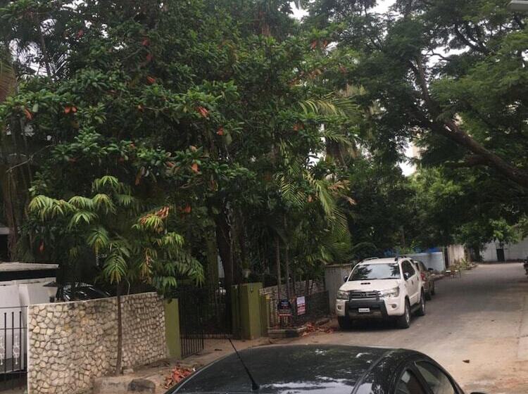 هتل Avenue 11 Boutique Residences, Poes Garden Chennai