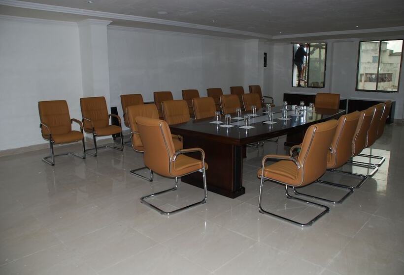 酒店 Chitturi Heritage