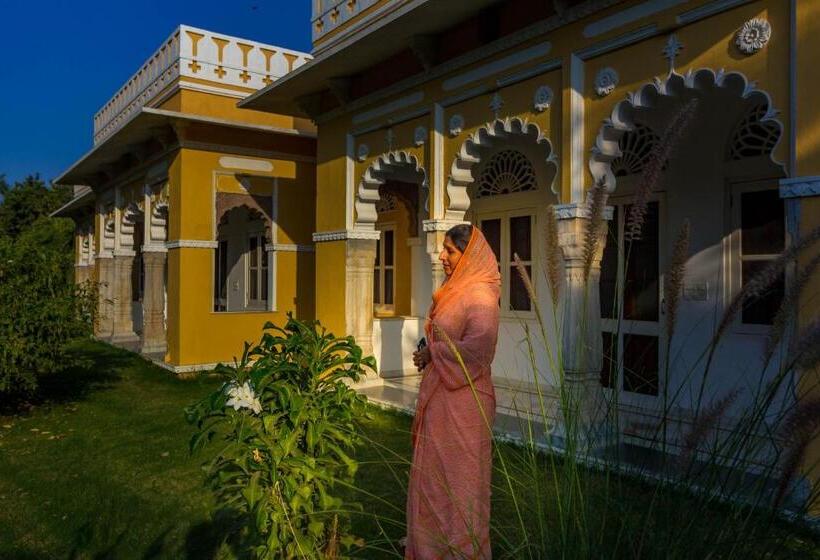 Hotel Dev Shree Deogarh