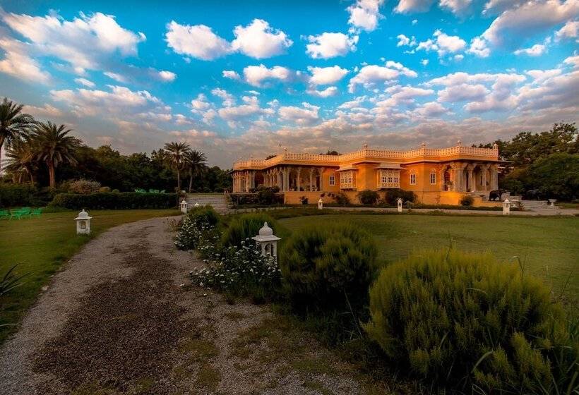 בית מלון כפרי Dev Shree Deogarh