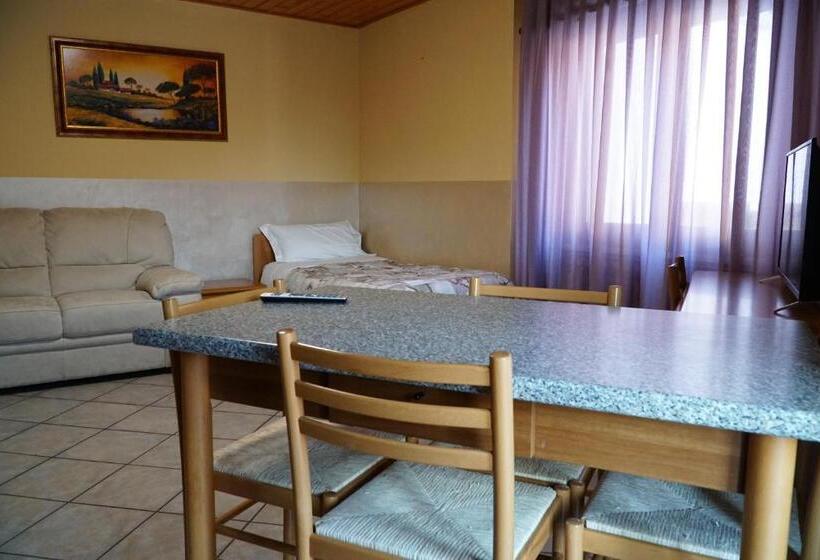 בית מלון כפרי Iscla