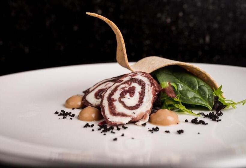 בית מלון כפרי Monroc