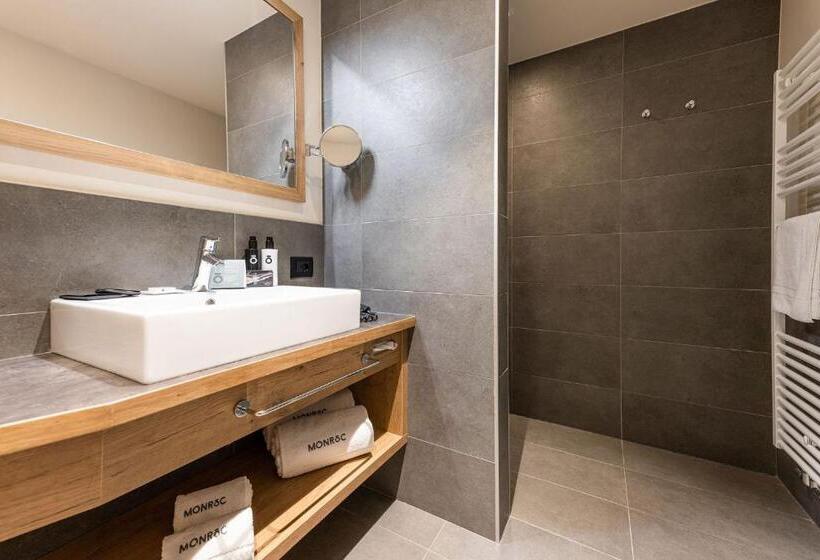 בית מלון כפרי Monroc