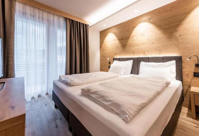 בית מלון כפרי Monroc