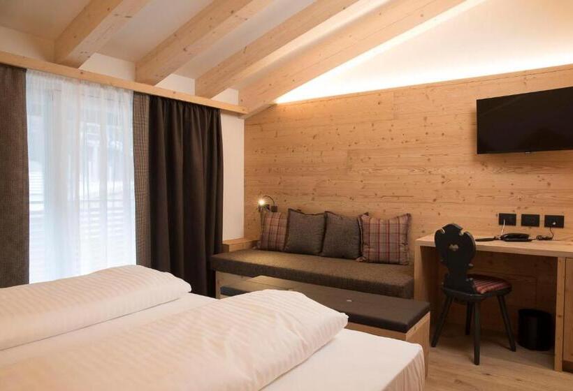 בית מלון כפרי Monroc