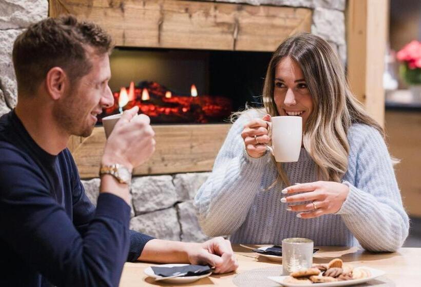 בית מלון כפרי Monroc