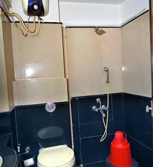 בית מלון כפרי Rajhans International