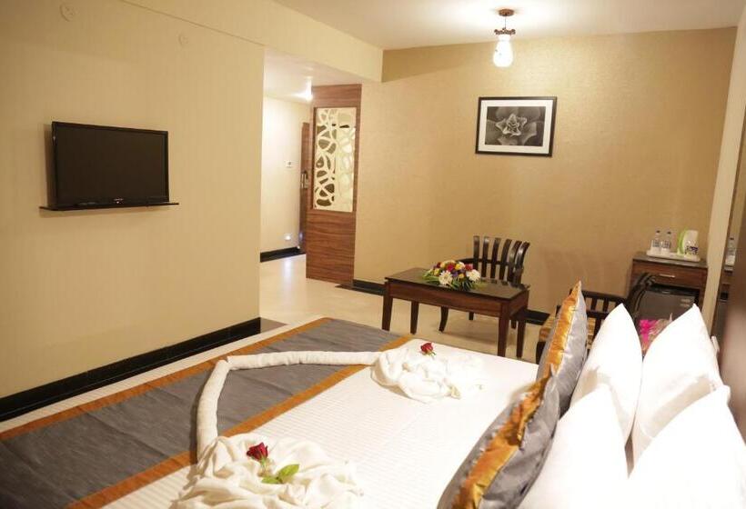 فندق Rangalaya Royal