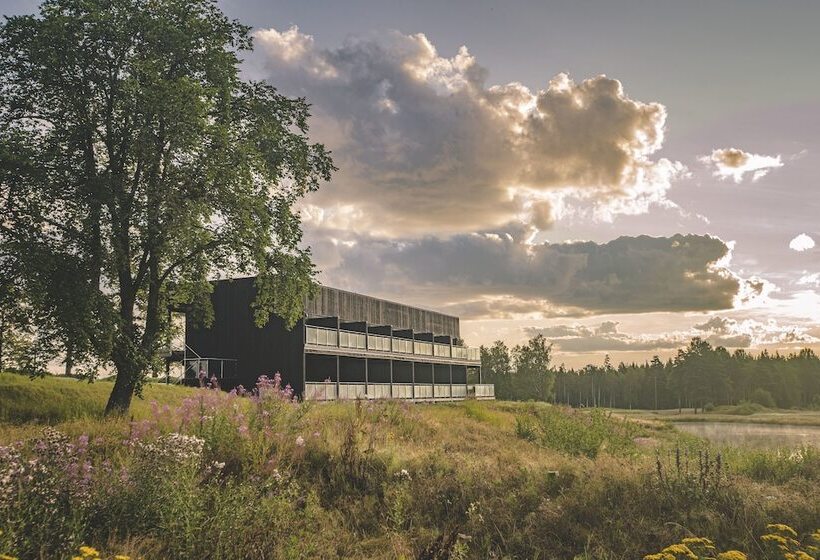 Отель Sand Golf Club