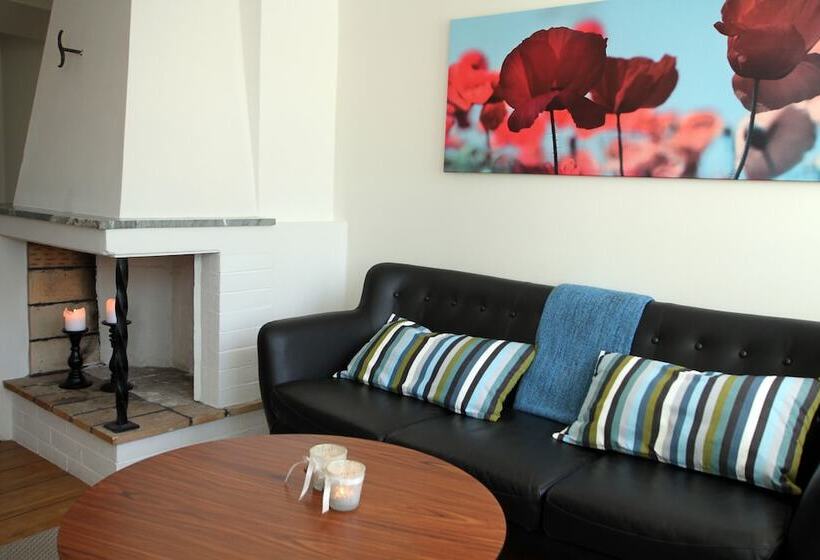 Отель Sand Golf Club