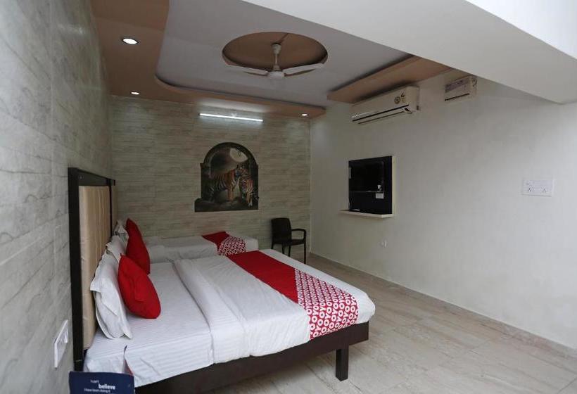 Отель Sanjog Resort