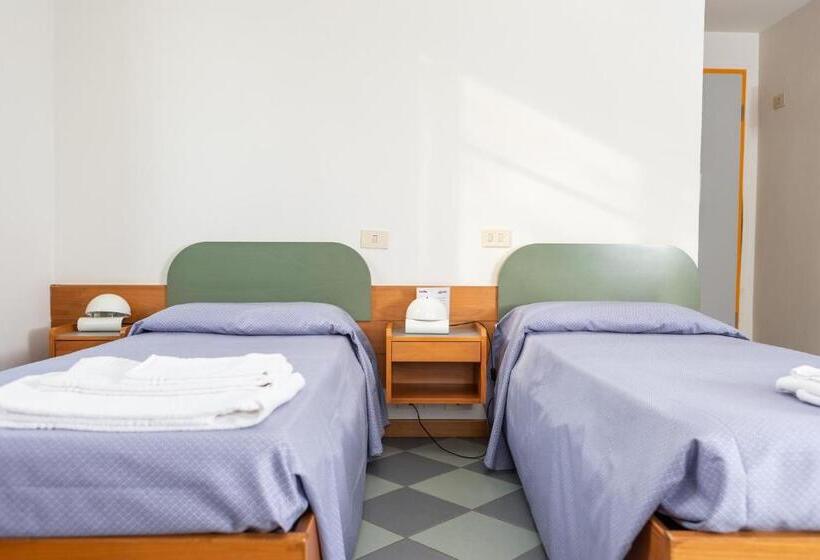 酒店 Villaggio Torre Marina