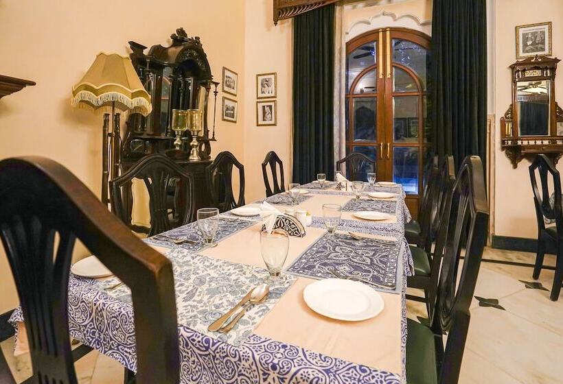 リゾートホテル Khas Bagh