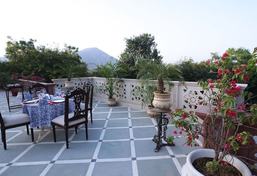 منتجع Khas Bagh