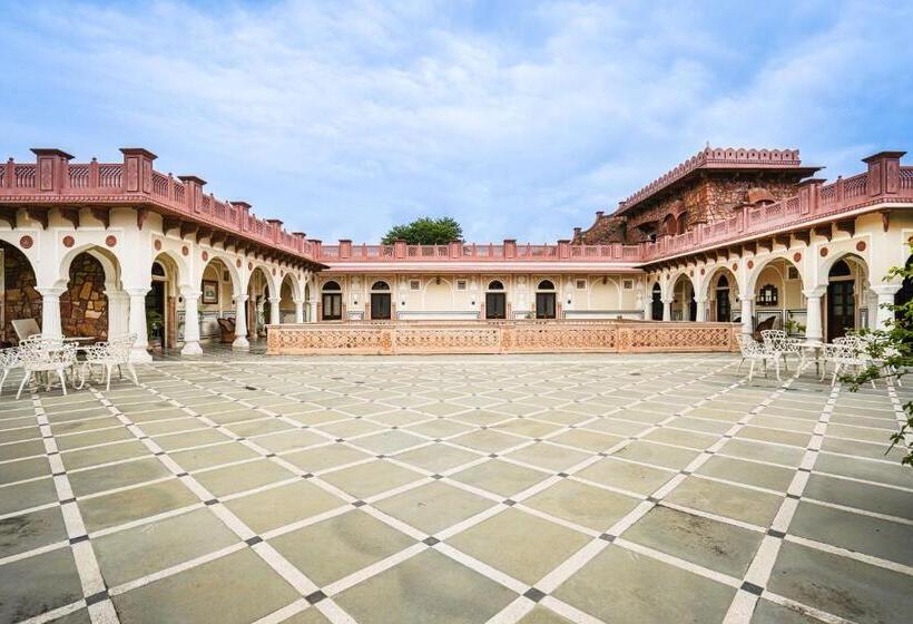 リゾートホテル Khas Bagh