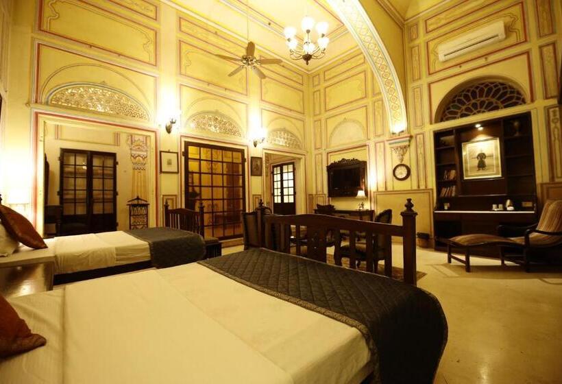 منتجع Khas Bagh