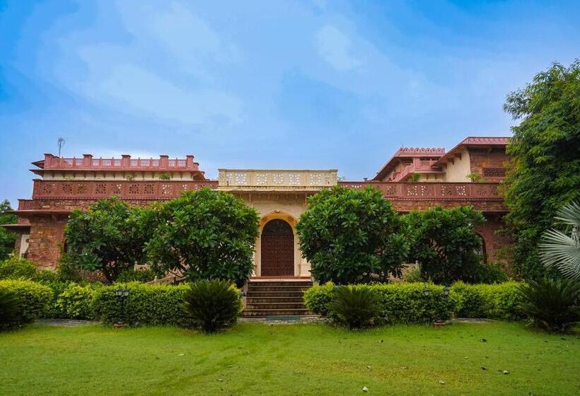 リゾートホテル Khas Bagh