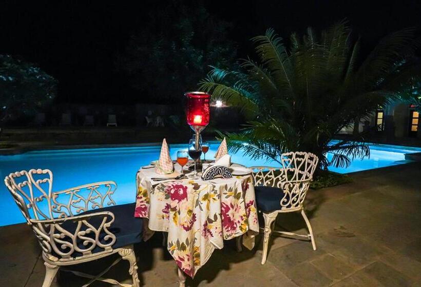 リゾートホテル Khas Bagh