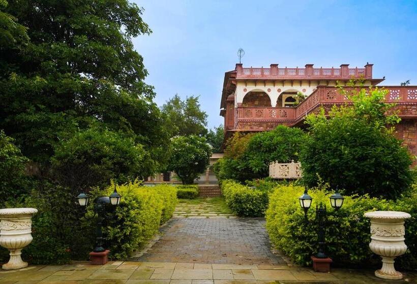 リゾートホテル Khas Bagh