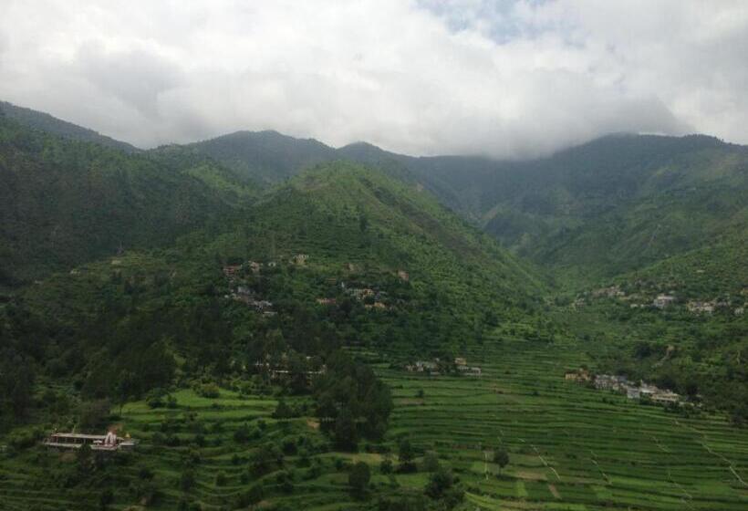 리조트 The Hermitage Kanatal