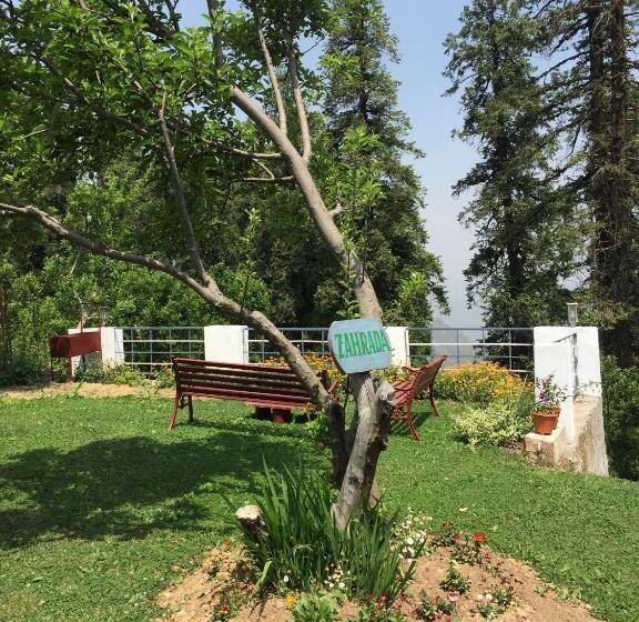 リゾートホテル The Hermitage Kanatal