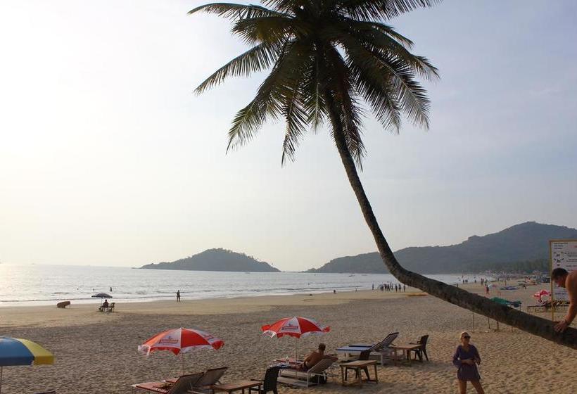 Summer By Thehostelcrowd