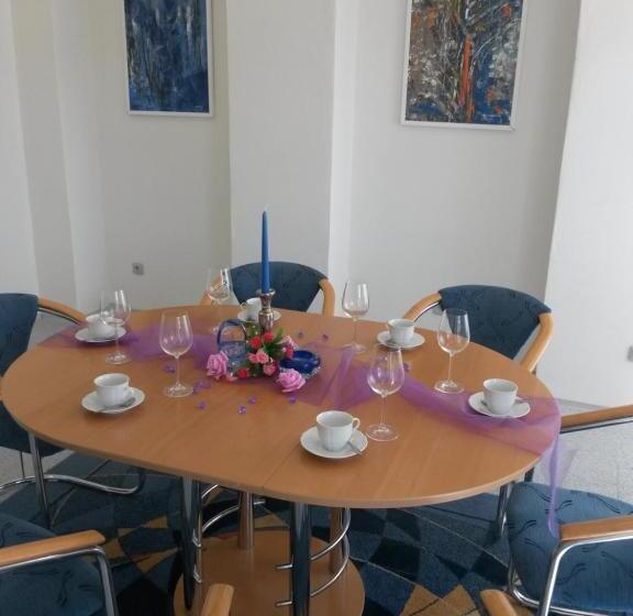 הוסטל Ubytovna Kubra