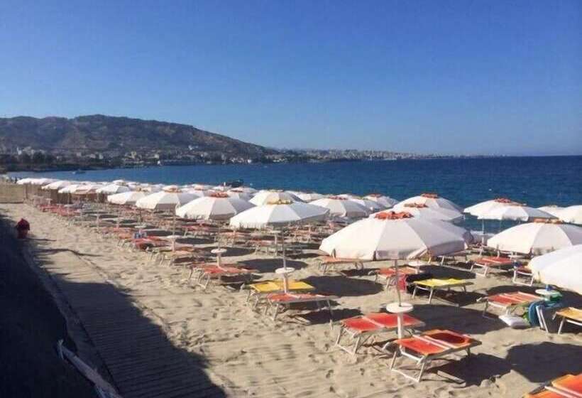 B&b Baia Dello Stretto